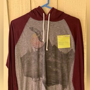 American Eagle Outfitters Men's Burgundy and Gray Sweater